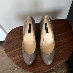 Ann Taylor Leather Pump